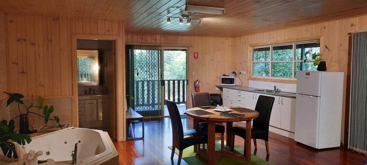 Treetops Montville Bagian luar foto